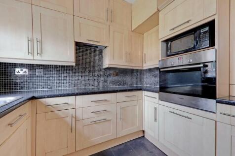 06-358cJHPropWpen- 8 Sheringham Road - 16-medium.j
