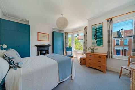 10-317b80787 - NS - PropWPen - 16 Phoenix Road -22