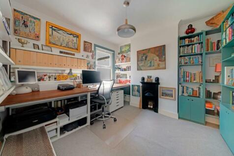 11-328680787 - NS - PropWPen - 16 Phoenix Road -25