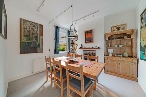 03-7b5680787 - NS - PropWPen - 16 Phoenix Road -7-
