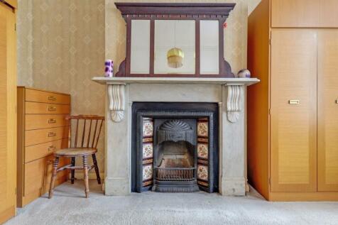 02-d2c4JHPropWpen - 4 Stodart Road - 4-medium.jpg