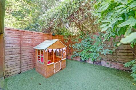 12-21c5JHPropWpen - 16 Ridgemount Close - 34-mediu