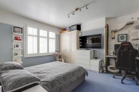 11-6e45JHPropWpen - 44 Avenue Road - 31-medium.jpg