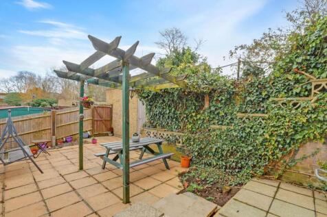 10-72bbJHPropWpen - 5 Chartwell Way - 28-medium.jp