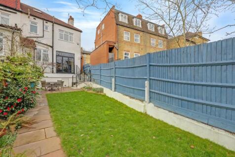 08-b8b8JHPropWpen - 48 Anerley Park - 22-medium.jp