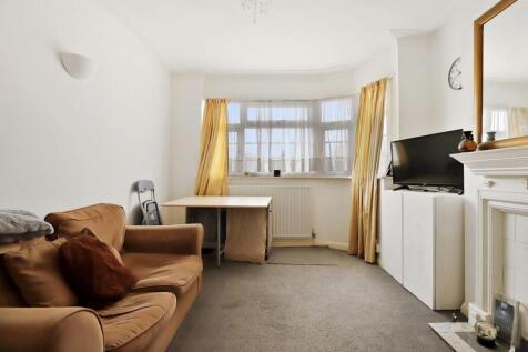 06-6016JHPropWorld - 10a Holmesdale Close - 18 (1)