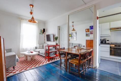 02-f657JHPropWpen - f12, 21-23 Anerley Park Road -