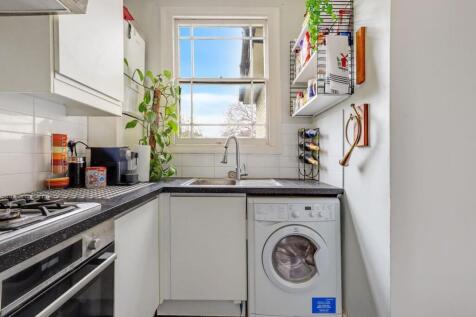 05-c0b0JHPropWpen - f12, 21-23 Anerley Park Road -