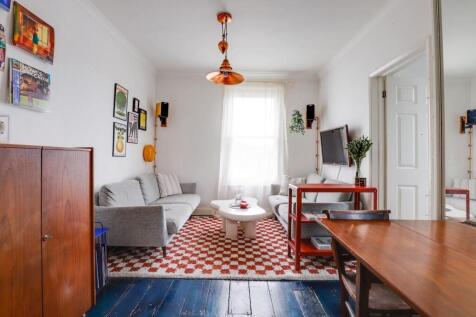 01-c8bbJHPropWpen - f12, 21-23 Anerley Park Road -