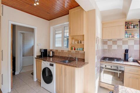 11-935f83020-PropWPen-JJ-Meadowview Rd-11.jpg