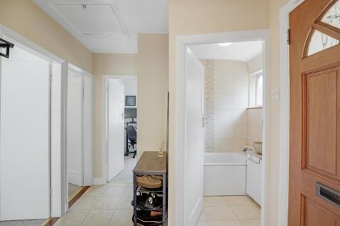 12-3df783020-PropWPen-JJ-Meadowview Rd-12.jpg