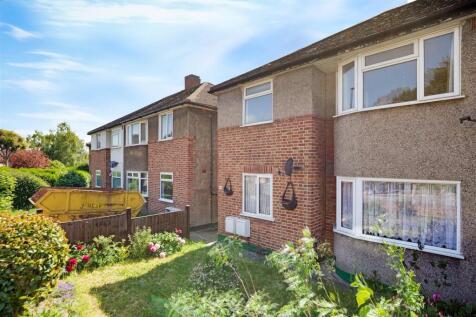 15-b0e583020-PropWPen-JJ-Meadowview Rd-15.jpg