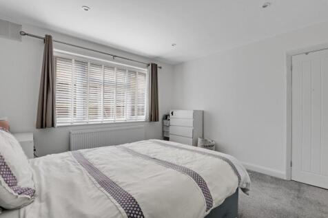 03-2f4fJHPropWpen - 9 Blakewood Court - 7.jpg