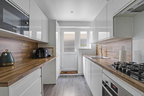 07-7e67JHPropWpen - 9 Blakewood Court - 19.jpg