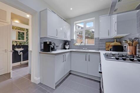 07-596dJHPropWpen - 16 Auckland Close - 19-medium.