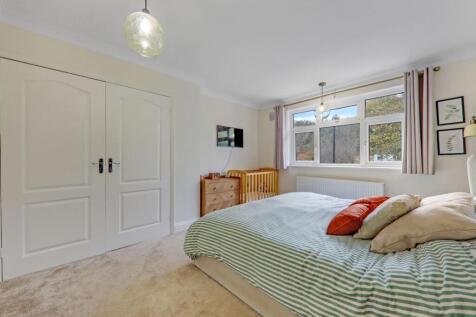 08-0aa7JHPropWpen - 16 Auckland Close - 22-medium.