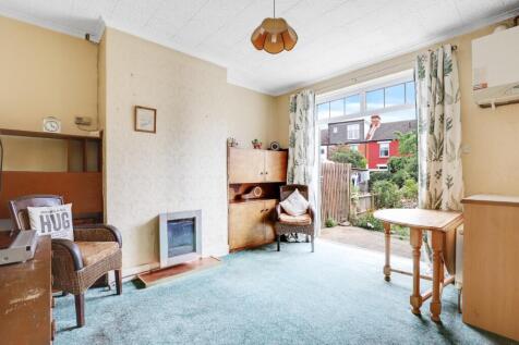 03-3506JHPropWpen - 34 Cottingham Road8.jpg
