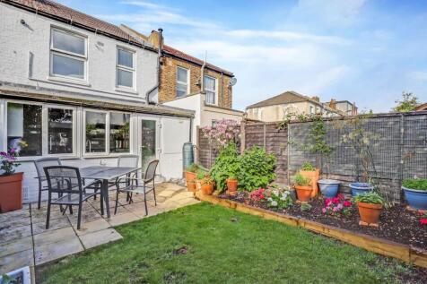 03-e649JHPropWorld - 35 Percy Road - 8-medium.jpg