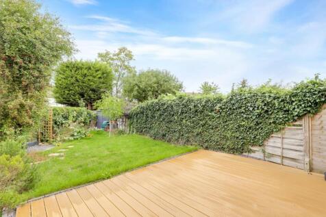 13-9d85JHPropWpen - 3 Warwick Road - 25.jpg