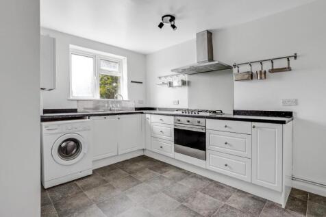 02-6c6bJHPropWpen - 14 Evelina Court - 2.jpg