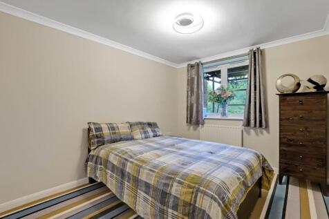 08-67e4JHPropWpen - 7 Glade Court - 13.jpg