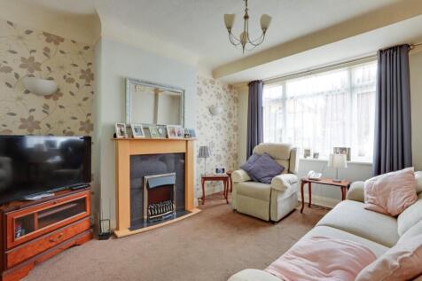 10-02c1JHPropWpen - 40 Kent House Lane - 5.jpg