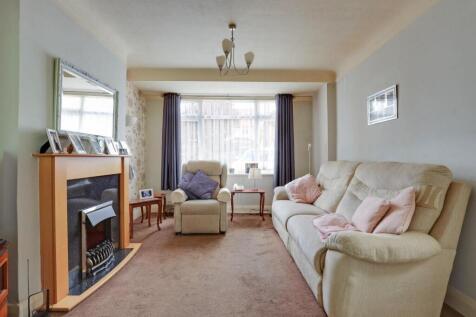 11-4927JHPropWpen - 40 Kent House Lane - 8.jpg