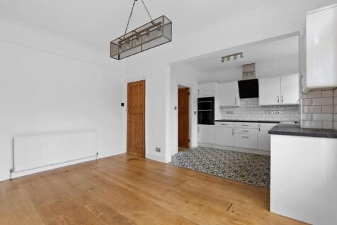 13-795aJHPropWpen - 33 Chesham Road - 13 (1).JPG