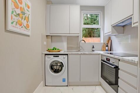 11-f6e9JHPropWpen - 157 Parish Lane - 13.jpg