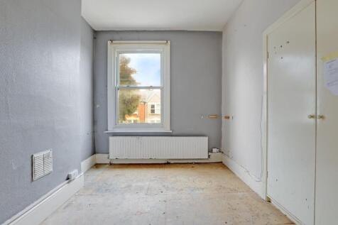 02-0d50JHPropWpen - 29b Samos Road - 5-2.jpg