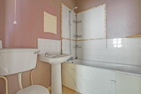 04-f4a8JHPropWpen - 29b Samos Road - 13-2.jpg