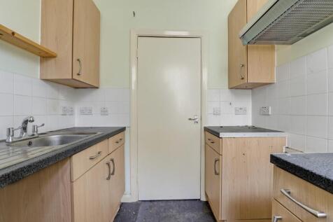 09-fc25JHPropWpen - 29b Samos Road - 28-2.jpg