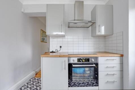 12-baf3JHPropWpen - F1 80 Anerley Park - 10.jpg