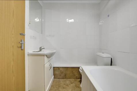 14-c0b4JHPropWpen - 3 Parish Lane - 20.jpg