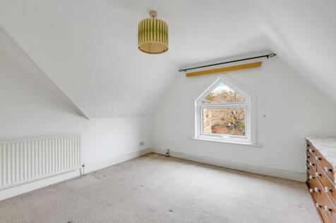 04-798aJHPropWpen - 18c Castledeine Road - 31.jpg