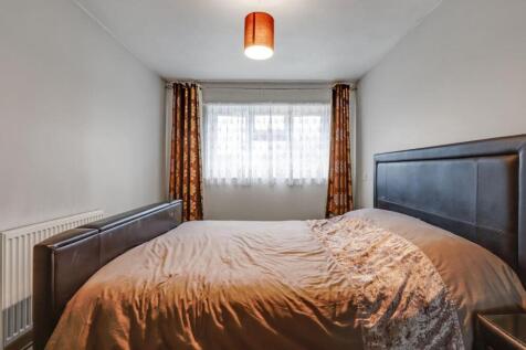05-f313JHPropWpen - 37 Bredhurst Close - 13-medium