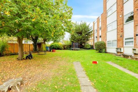 09-96bdJHPropWpen - 26 Benwick Court - 40.jpg