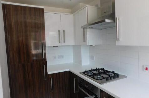 17DeeCloseKitchen2