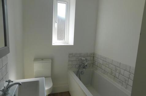 3aHighStreetBathroom