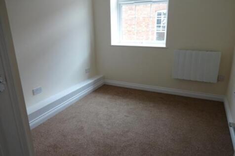 8EpicHouseBedroom2