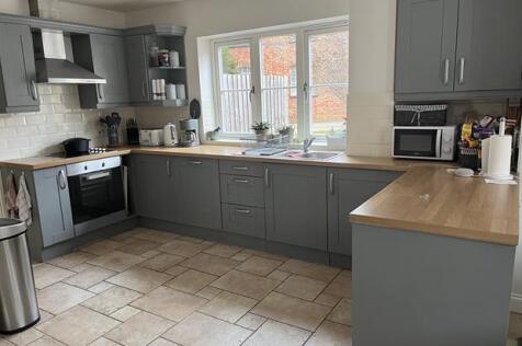 2AThrapstonRoadKitchen