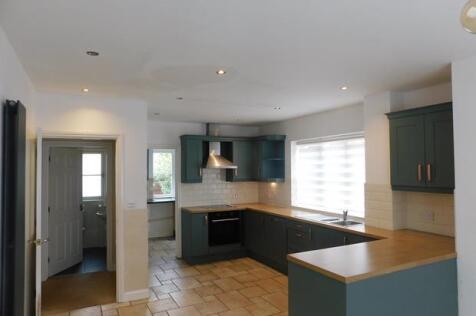 2a Thrapston Road Kitchen 2