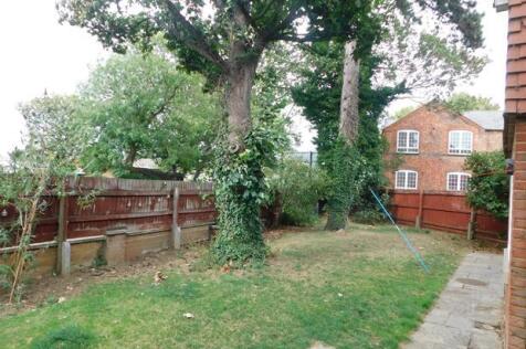 2a Thrapston Road Garden