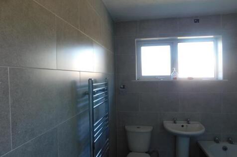 2 South Close Bathroom