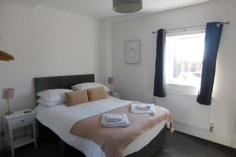 7, 7WharfRoadBedroom