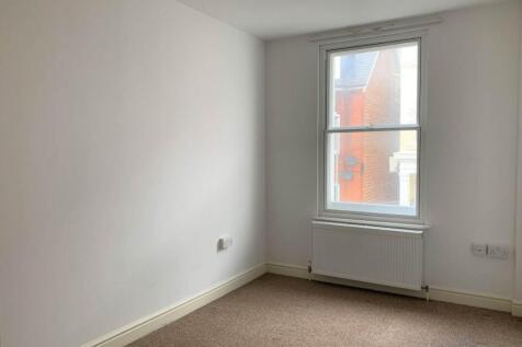 Dudley Road, 43, 3 (