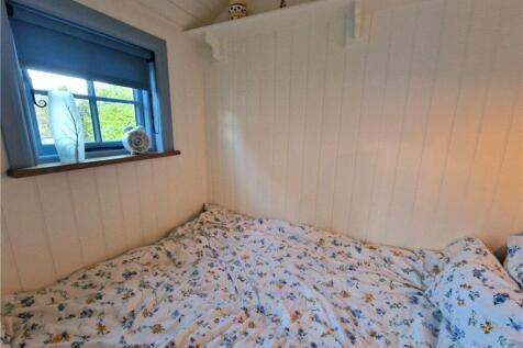 Shepherds Hut Bed