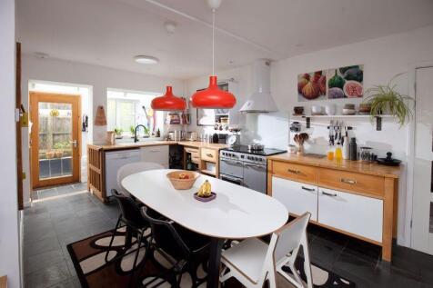 Kitchen Dining Area