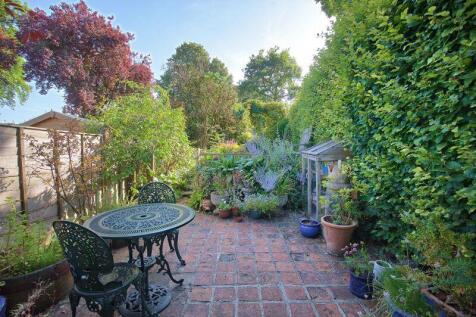 Courtyard Area of Garden
