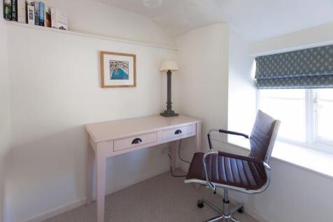 Cot Room / Study